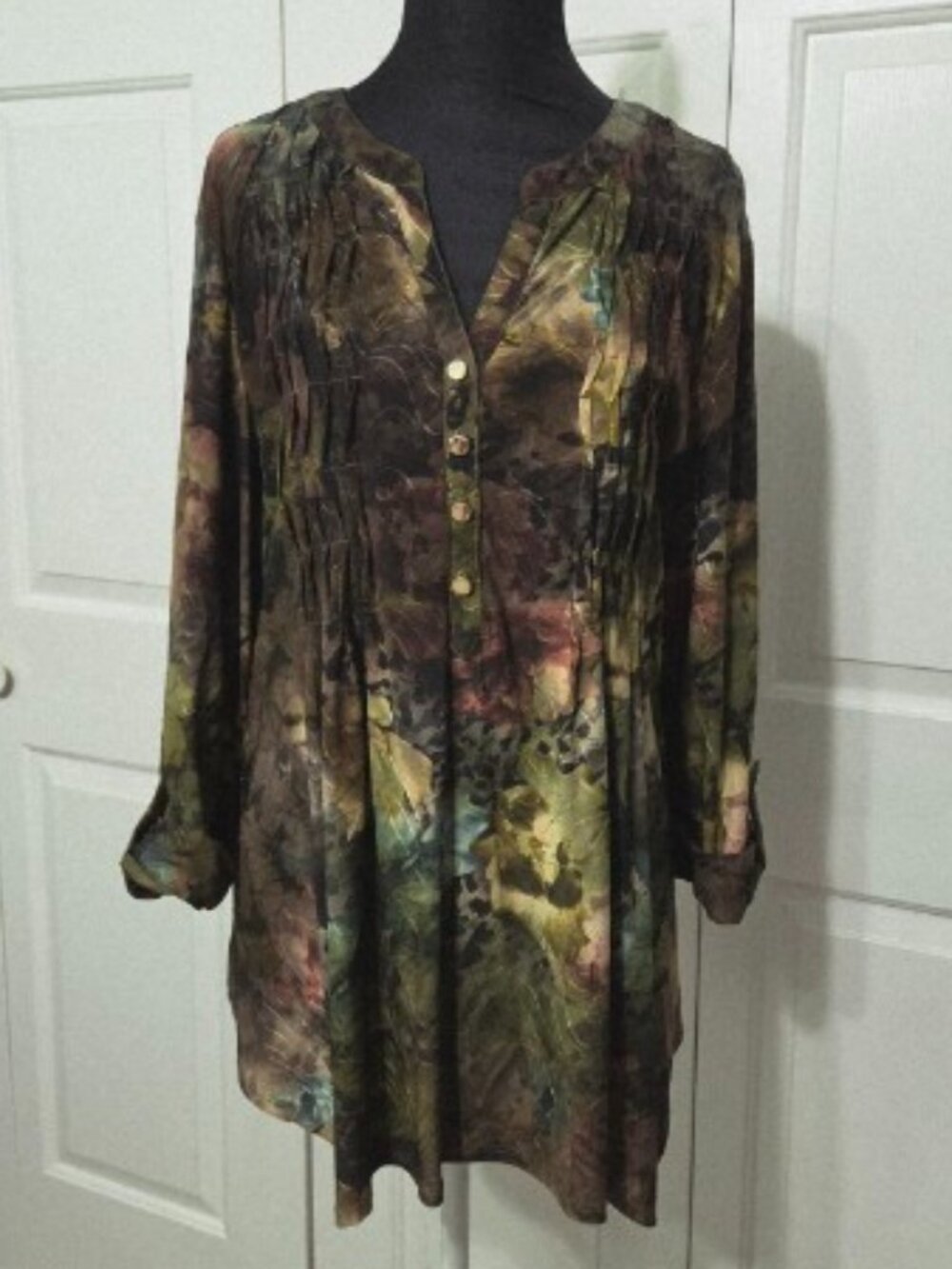 New Directions Floral Print Three Quarter Sleeve Blouse